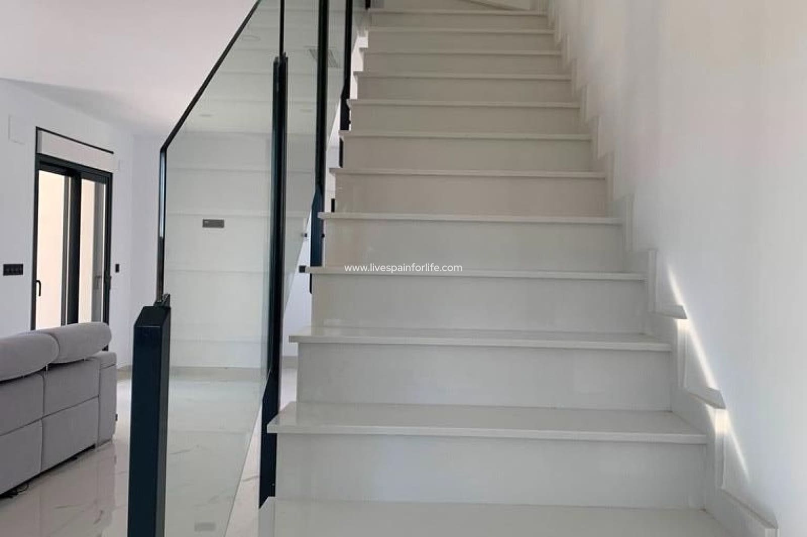 4 sypialnia Willa na sprzedaż w Pinoso z basenem garażem - 518 000 € (Ref: 9664125)