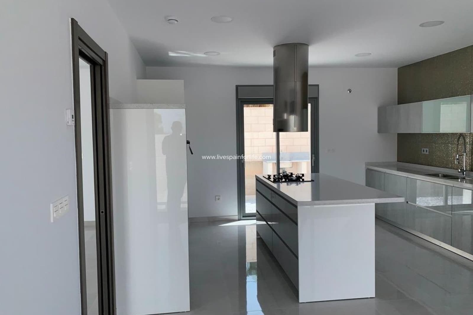 4 sypialnia Willa na sprzedaż w Pinoso z basenem garażem - 436 000 € (Ref: 9664126)