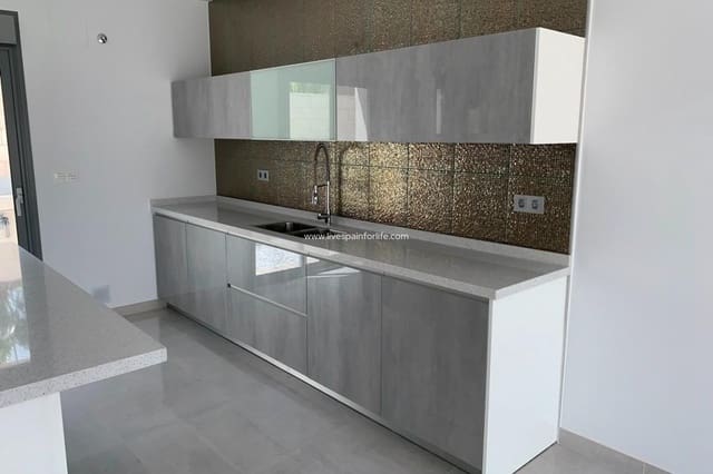 4 sypialnia Willa na sprzedaż w Pinoso z basenem garażem - 436 000 € (Ref: 9664126)