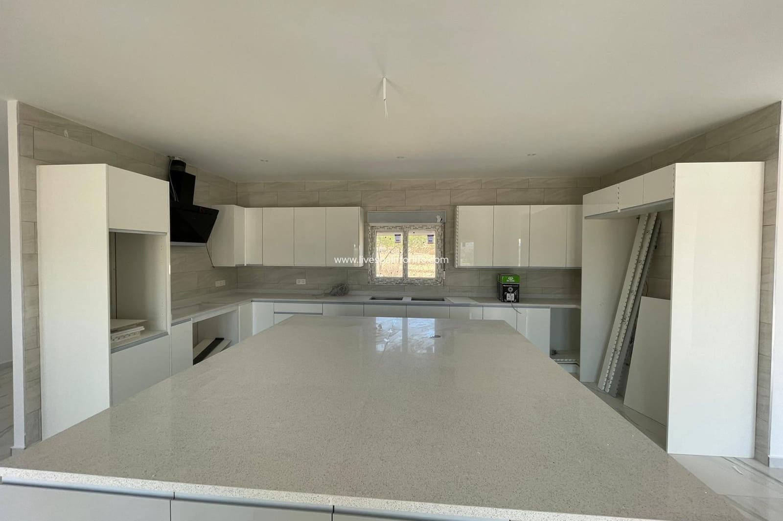 6 soveværelse Villa til salg i Pinoso med swimmingpool garage - € 611.000 (Ref: 9664127)