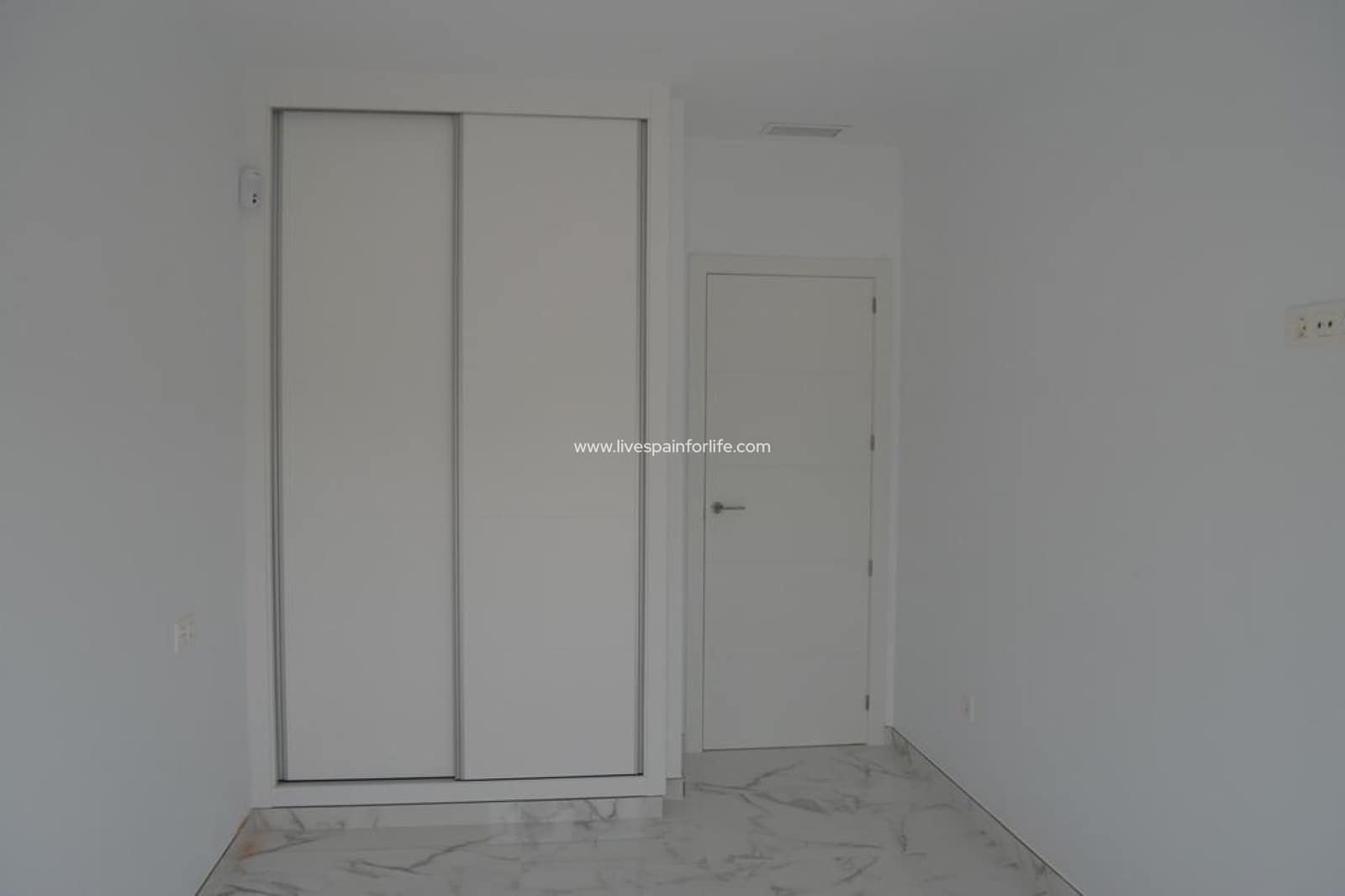 4 sypialnia Willa na sprzedaż w Pinoso z basenem garażem - 505 000 € (Ref: 9664129)