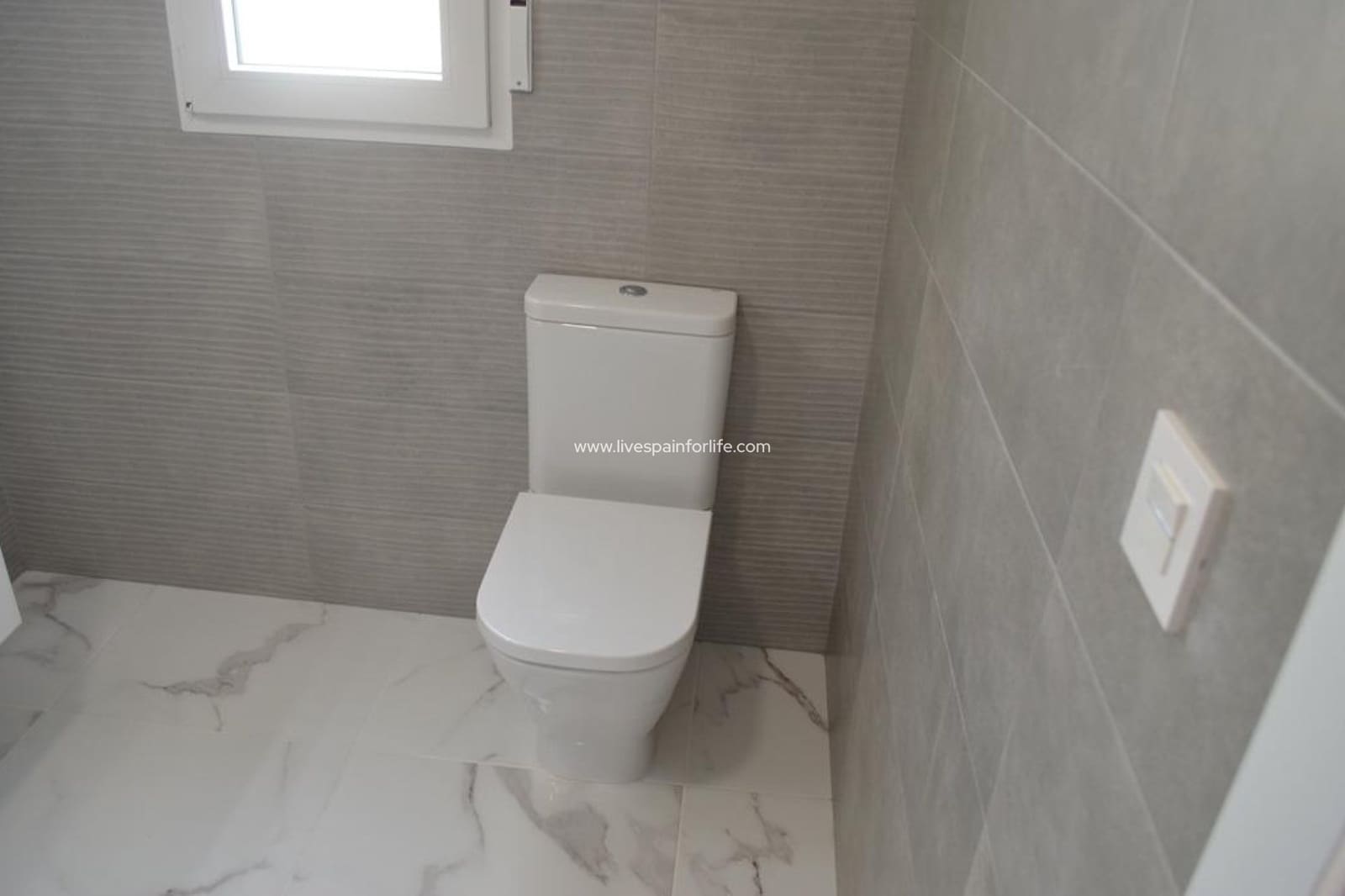 4 sypialnia Willa na sprzedaż w Pinoso z basenem garażem - 505 000 € (Ref: 9664129)