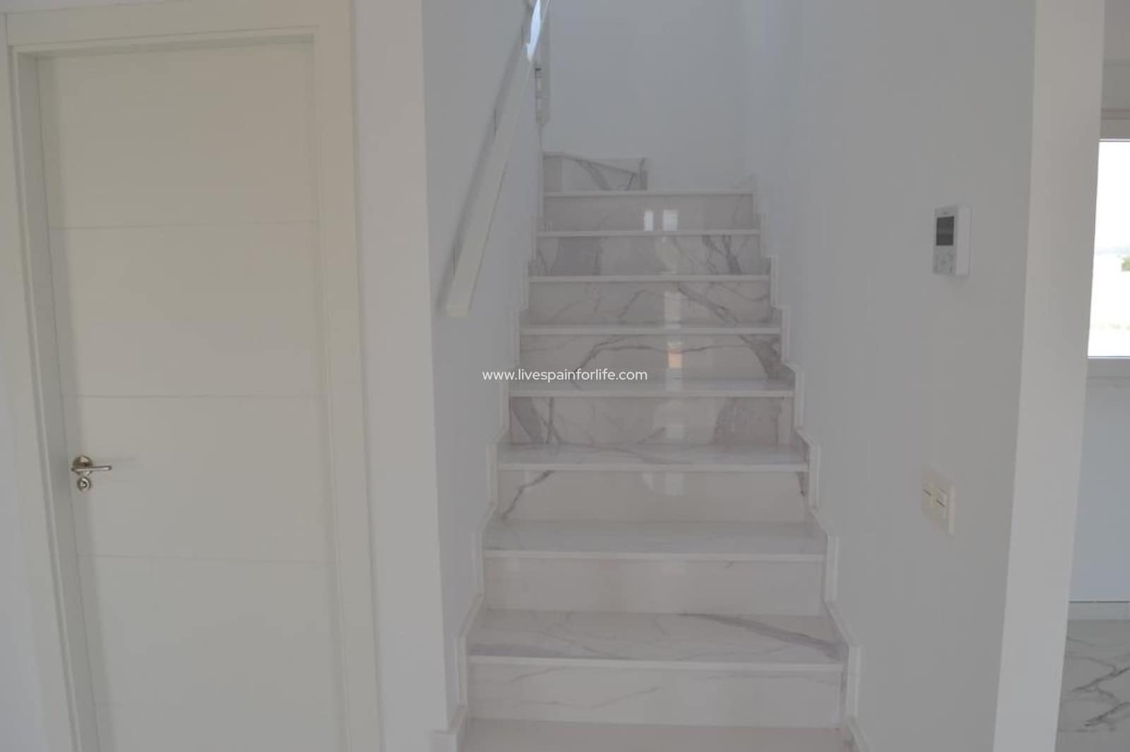 4 sypialnia Willa na sprzedaż w Pinoso z basenem garażem - 505 000 € (Ref: 9664129)