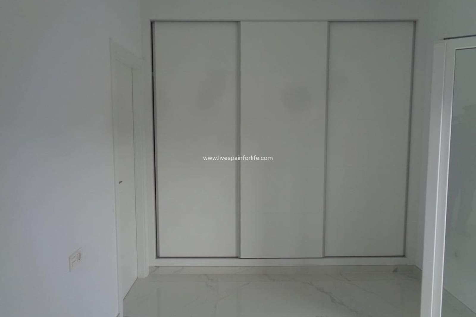 4 soveværelse Villa til salg i Pinoso med swimmingpool garage - € 423.000 (Ref: 9664130)