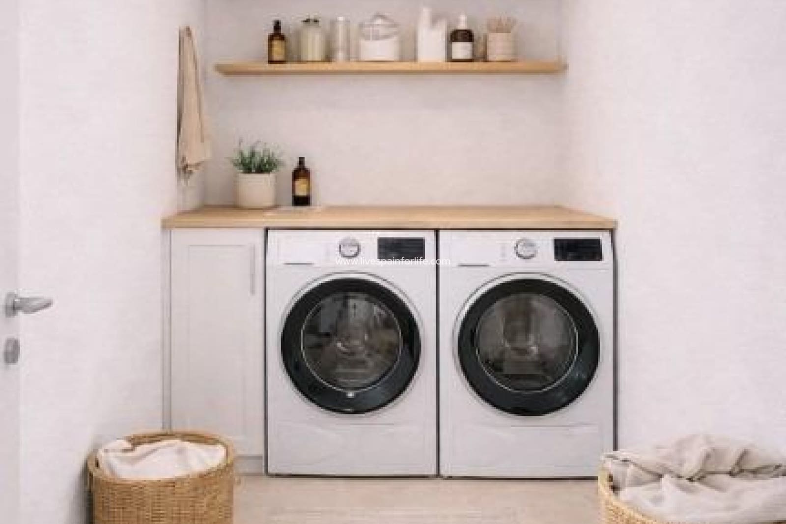 Apartamento de 3 habitaciones en Torrevieja en venta con piscina - 488.000 € (Ref: 9664205)