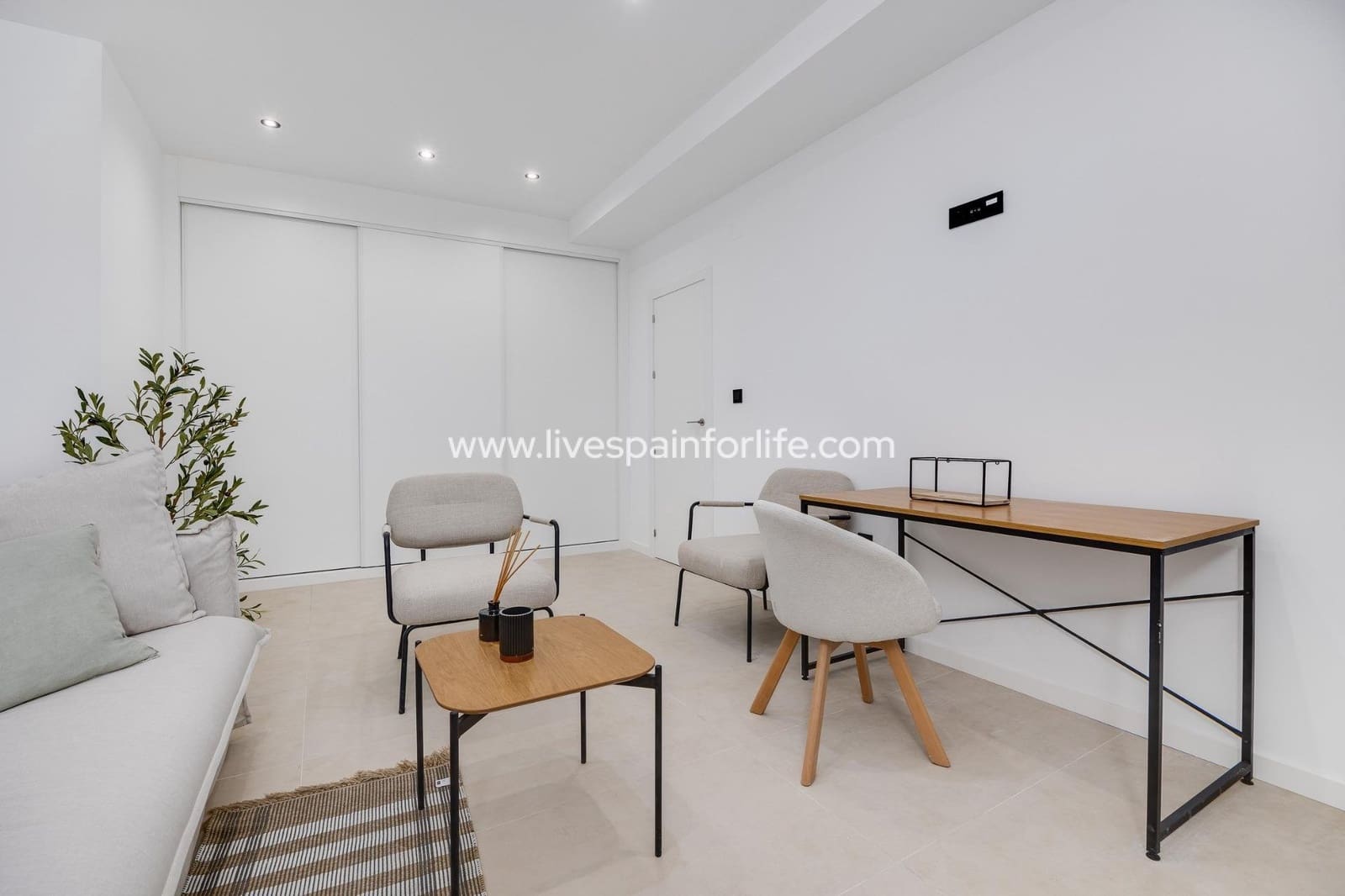 3 bedroom Villa for sale in Los Alcazares with pool garage - € 695,000 (Ref: 9664212)