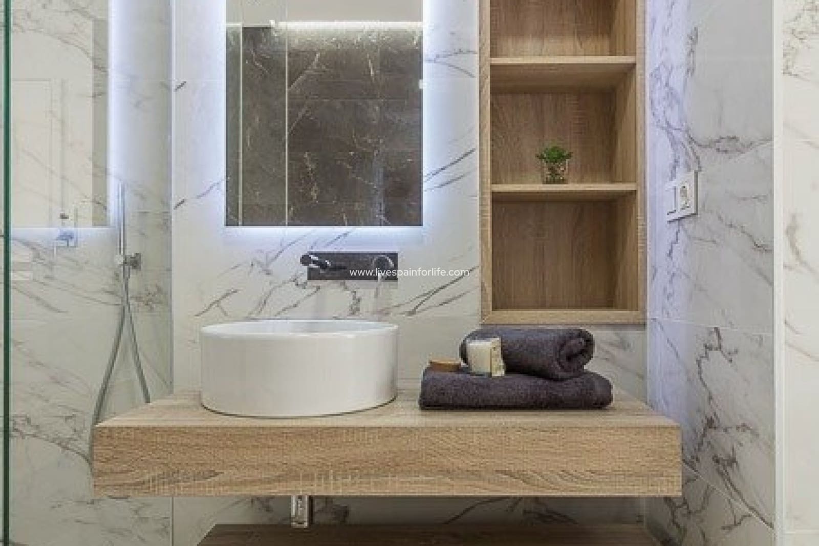 2 sypialnia Bungalow na sprzedaż w Los Balcones z basenem garażem - 340 000 € (Ref: 9664216)