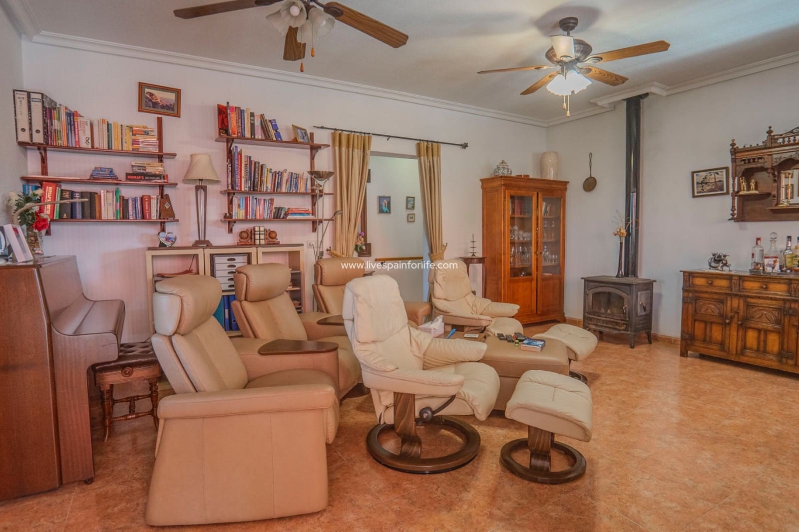 3 soveværelse Finca/Landehus til salg i San Bartolome med swimmingpool - € 379.950 (Ref: 9664229)