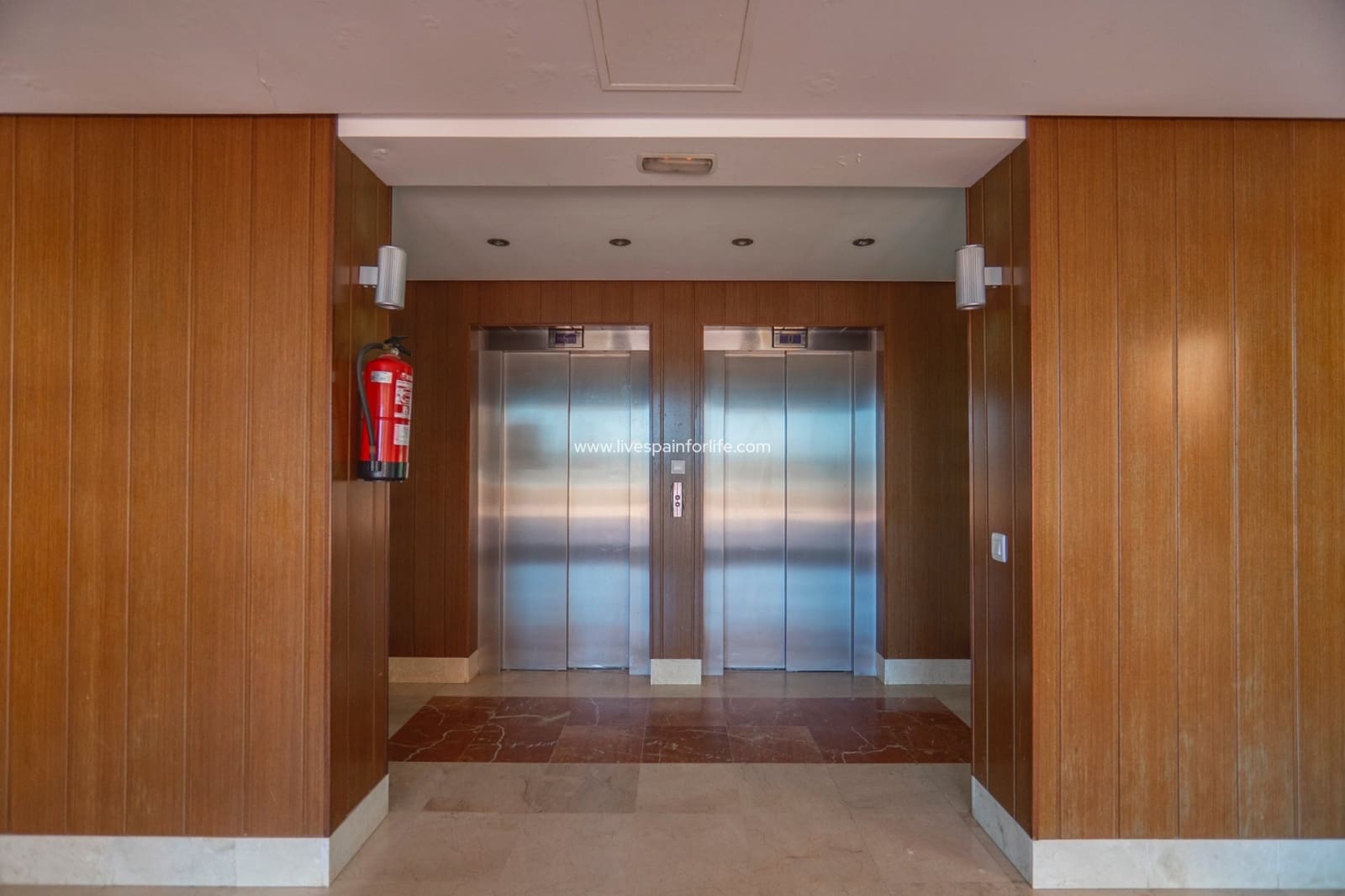 Apartamento de 3 habitaciones en Guardamar del Segura en venta con piscina - 340.000 € (Ref: 9664231)