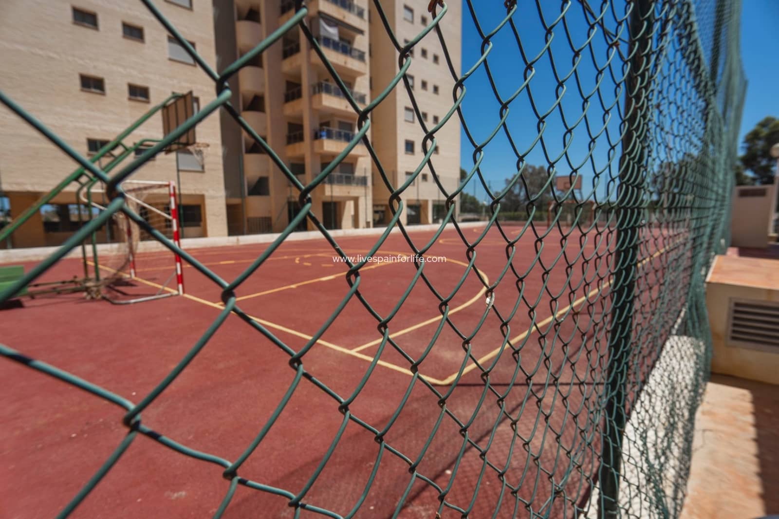 Apartamento de 3 habitaciones en Guardamar del Segura en venta con piscina - 340.000 € (Ref: 9664231)