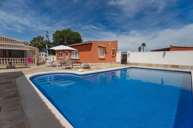 6 bedroom Villa for sale in Heredades, Almoradí with pool - € 595,000 (Ref: 9664232)