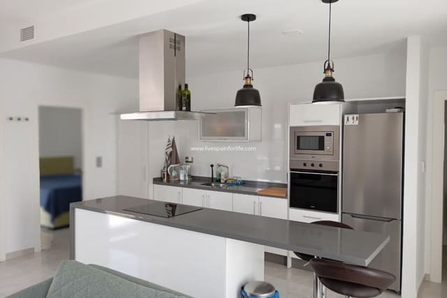 Chalet de 3 habitaciones en Daya Vieja en venta con piscina - 295.000 € (Ref: 9664239)