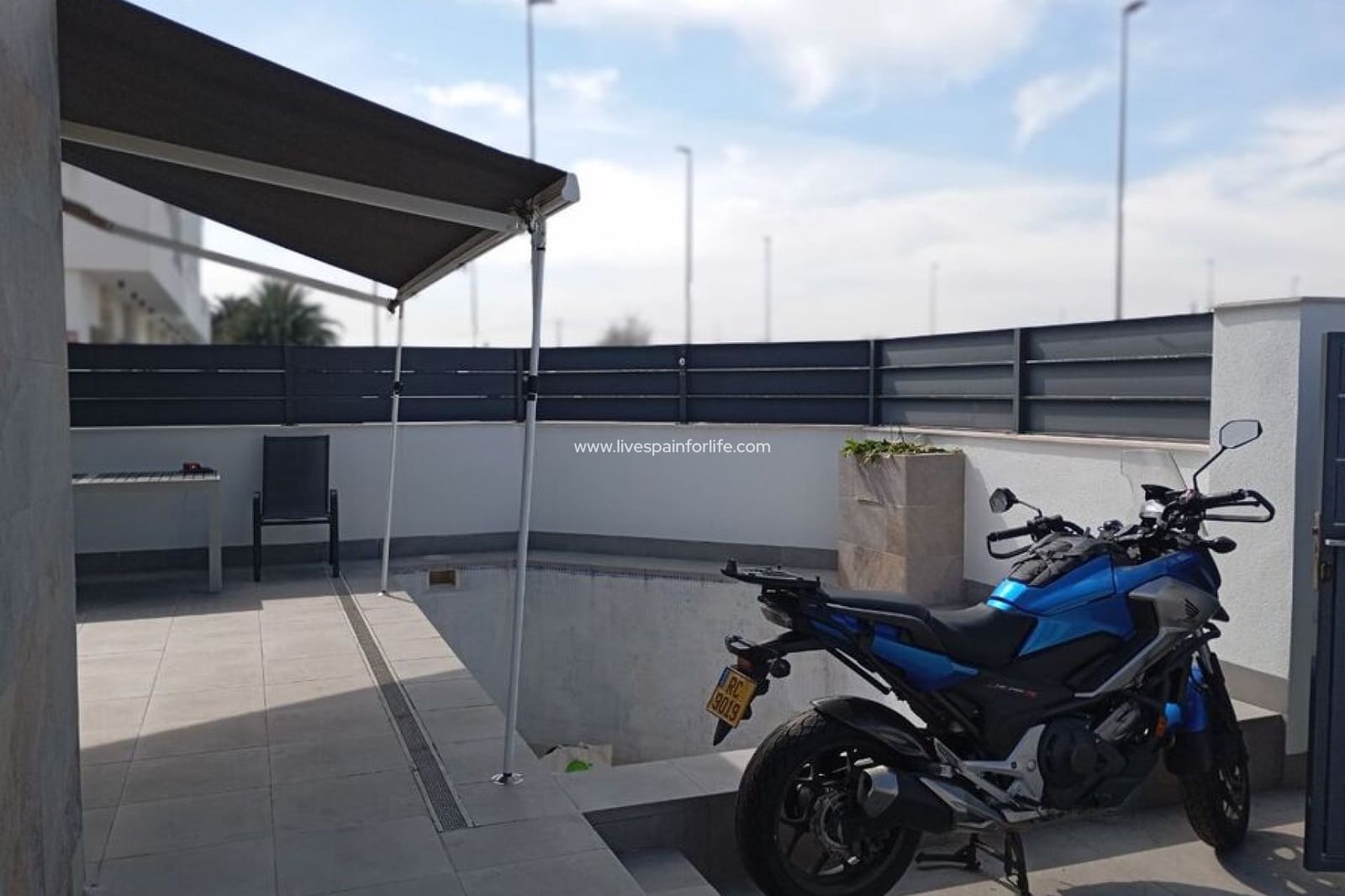 Chalet de 3 habitaciones en Daya Vieja en venta con piscina - 295.000 € (Ref: 9664239)