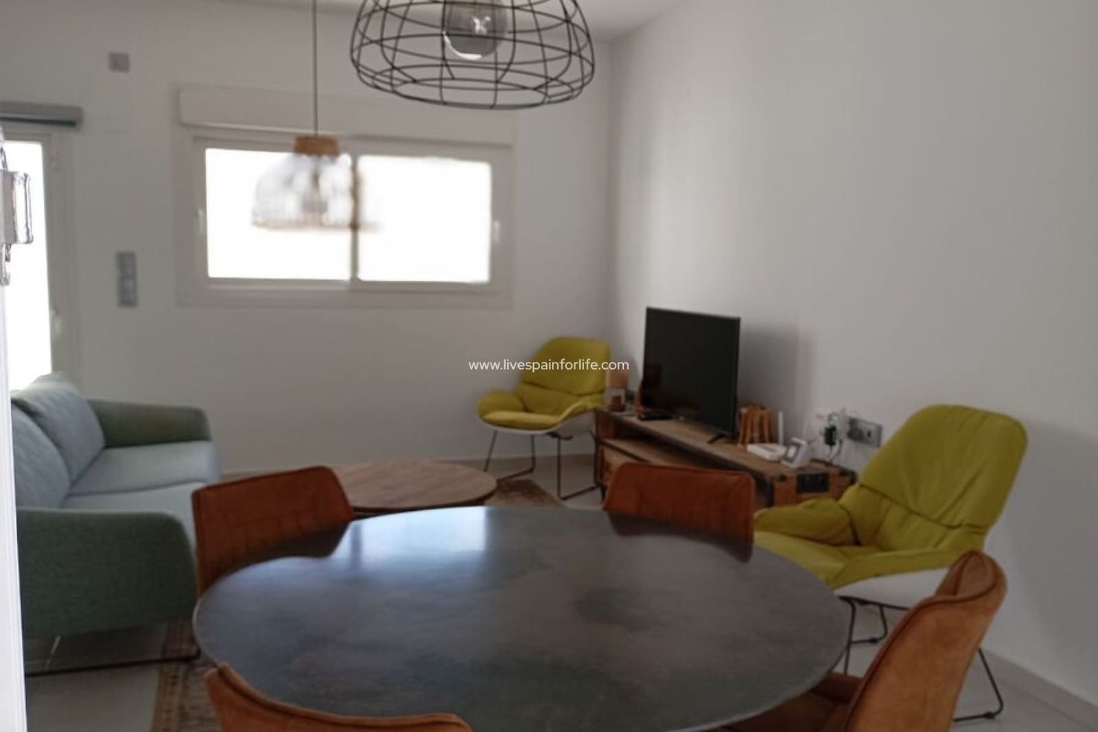 Chalet de 3 habitaciones en Daya Vieja en venta con piscina - 295.000 € (Ref: 9664239)