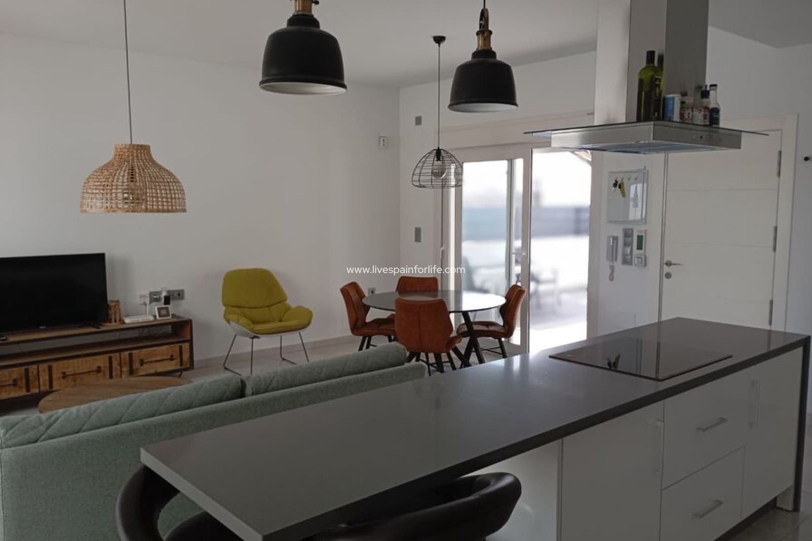 Chalet de 3 habitaciones en Daya Vieja en venta con piscina - 295.000 € (Ref: 9664239)