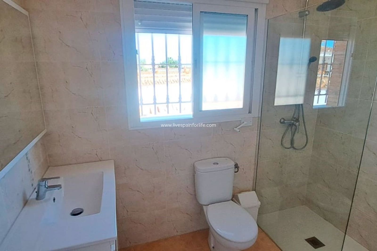 3 sovrum Finca/Hus på landet till salu i Catral med garage - 365 000 € (Ref: 9664244)