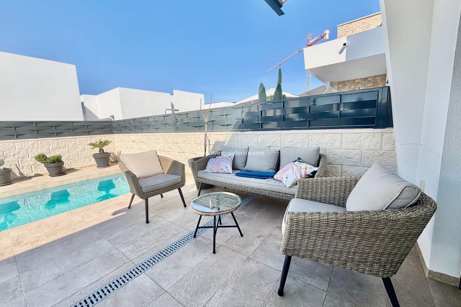 2 soverom Villa til salgs i Benijofar med svømmebasseng garasje - € 429 500 (Ref: 9664249)