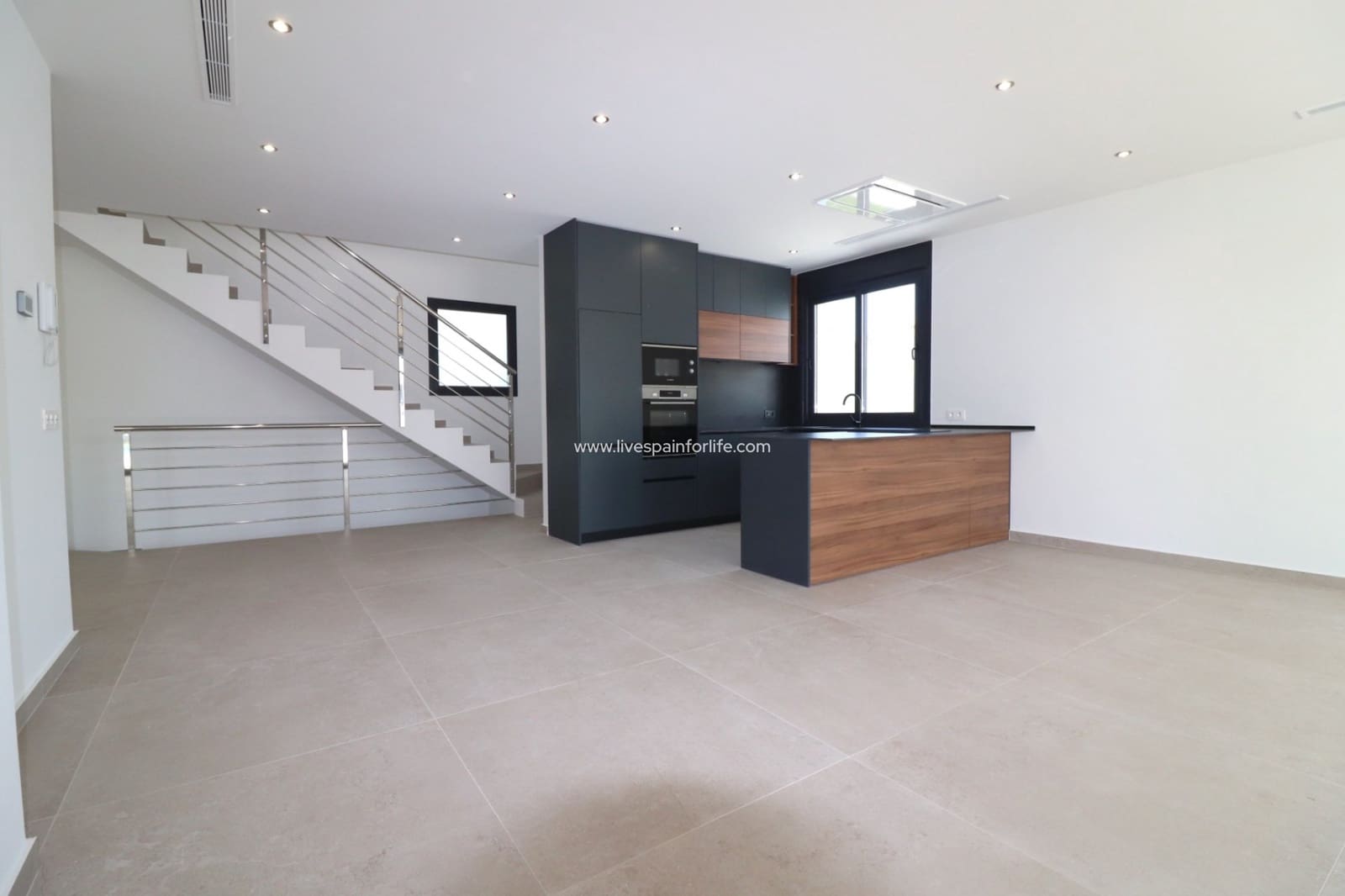 3 sypialnia Willa na sprzedaż w Ciudad Quesada z basenem garażem - 799 900 € (Ref: 9664254)