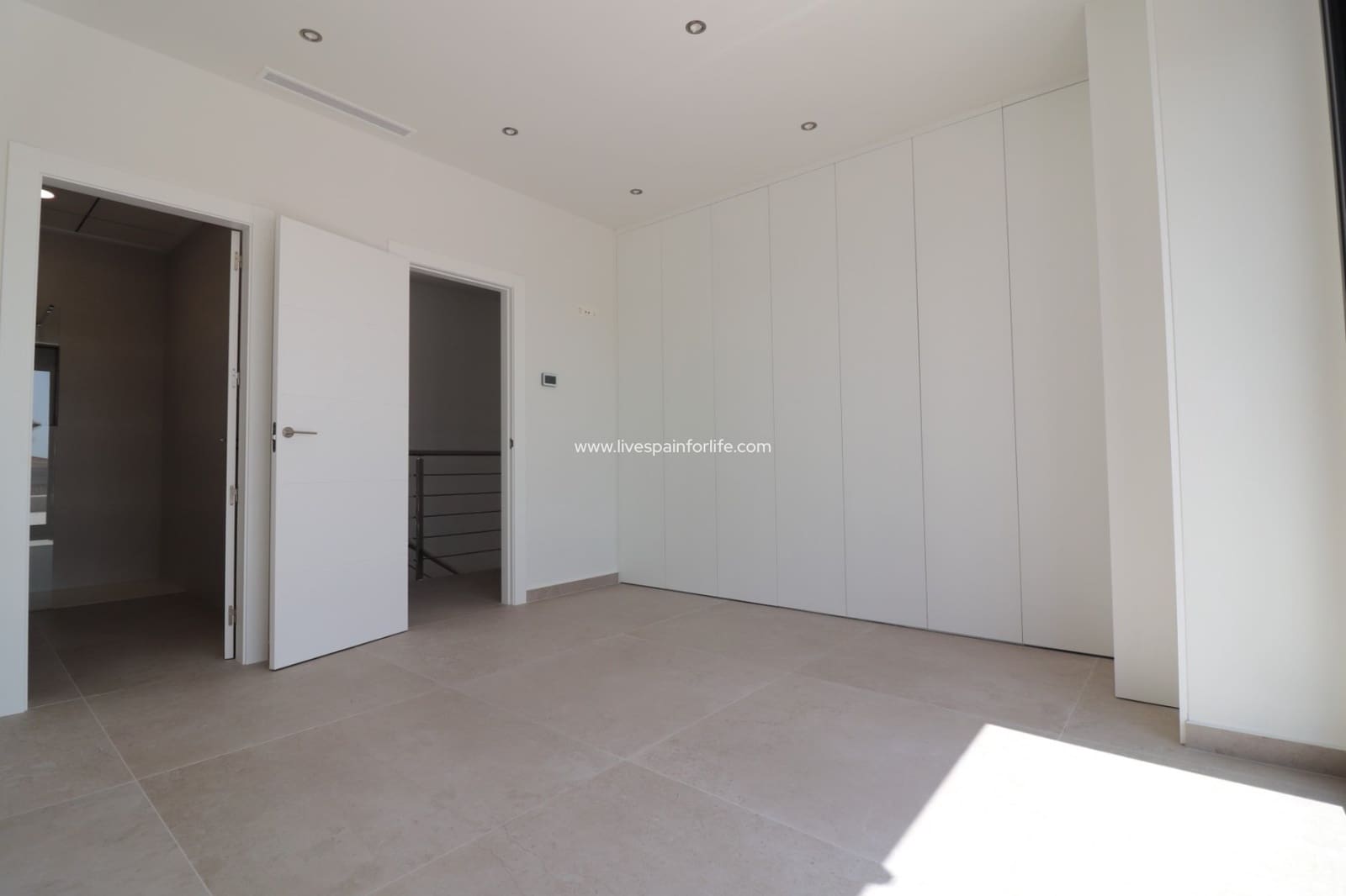 3 sypialnia Willa na sprzedaż w Ciudad Quesada z basenem garażem - 799 900 € (Ref: 9664254)