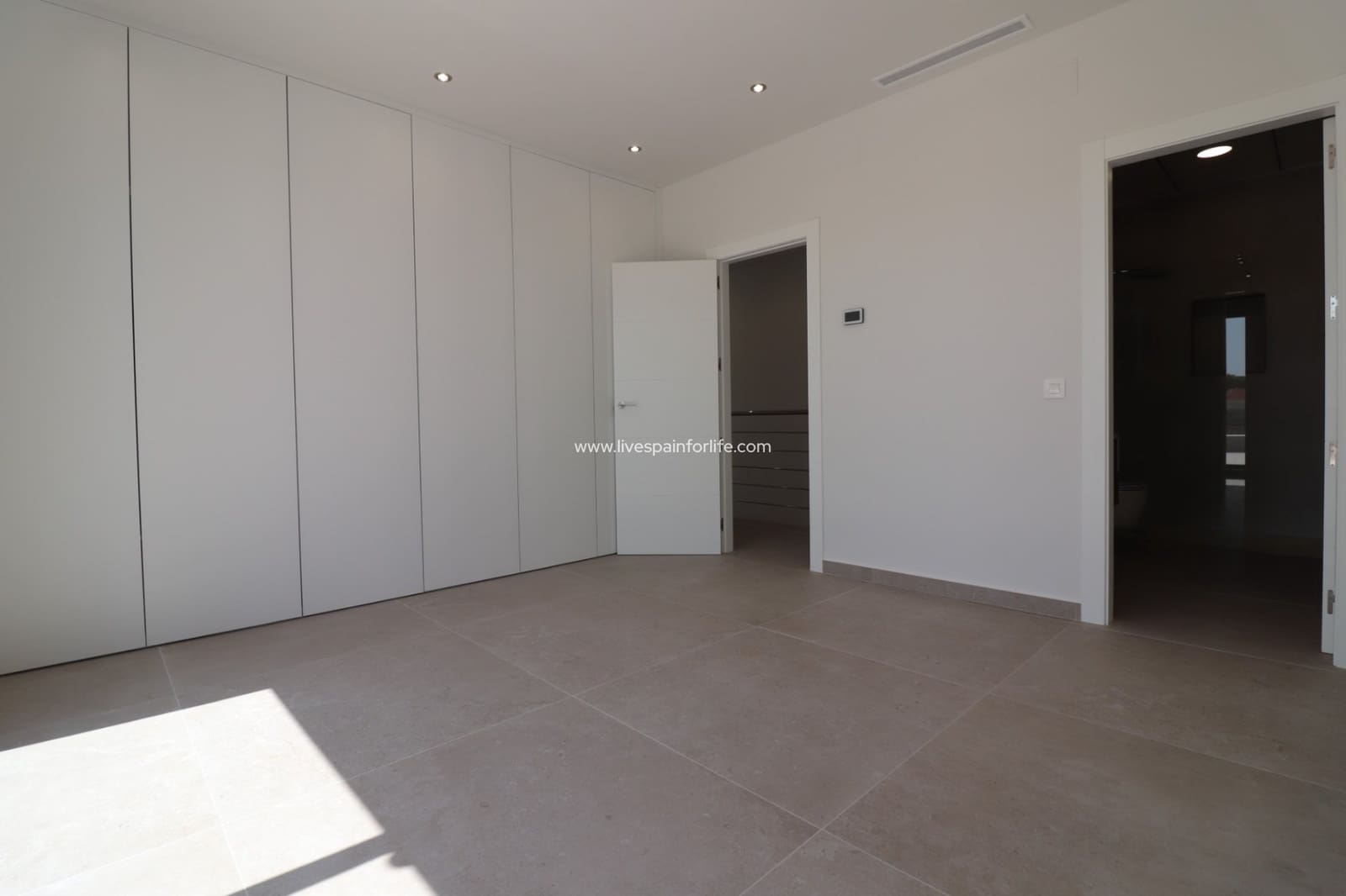 3 sypialnia Willa na sprzedaż w Ciudad Quesada z basenem garażem - 799 900 € (Ref: 9664254)