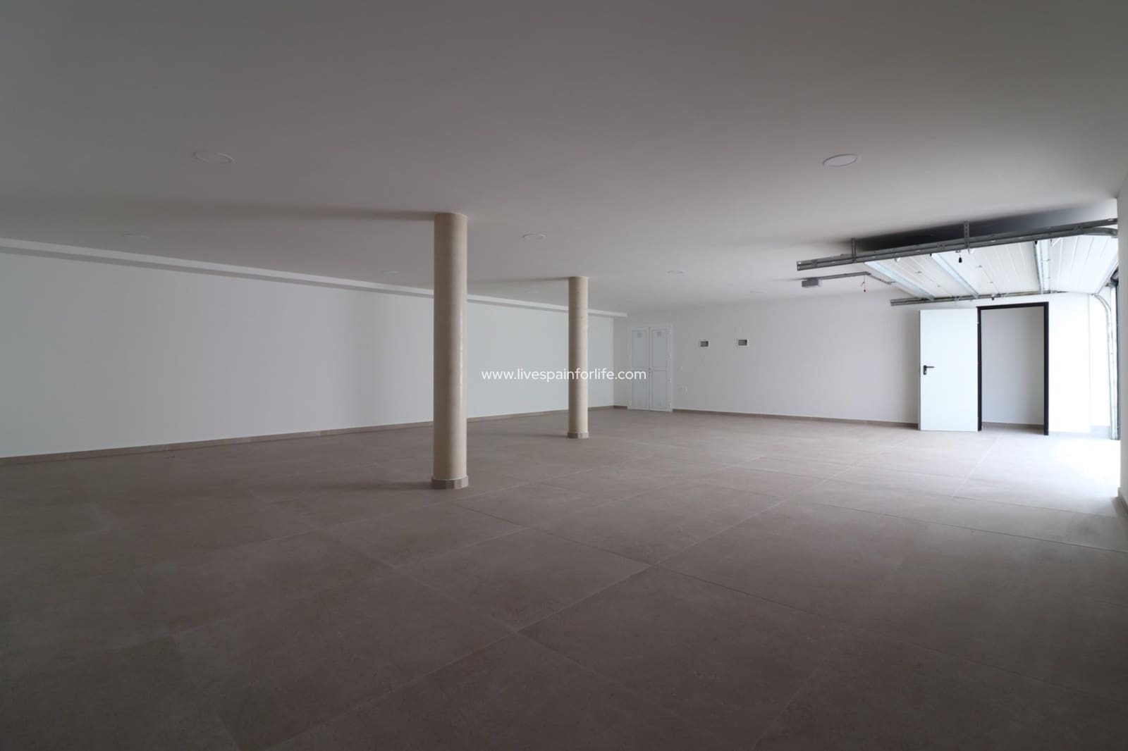 3 sypialnia Willa na sprzedaż w Ciudad Quesada z basenem garażem - 799 900 € (Ref: 9664254)