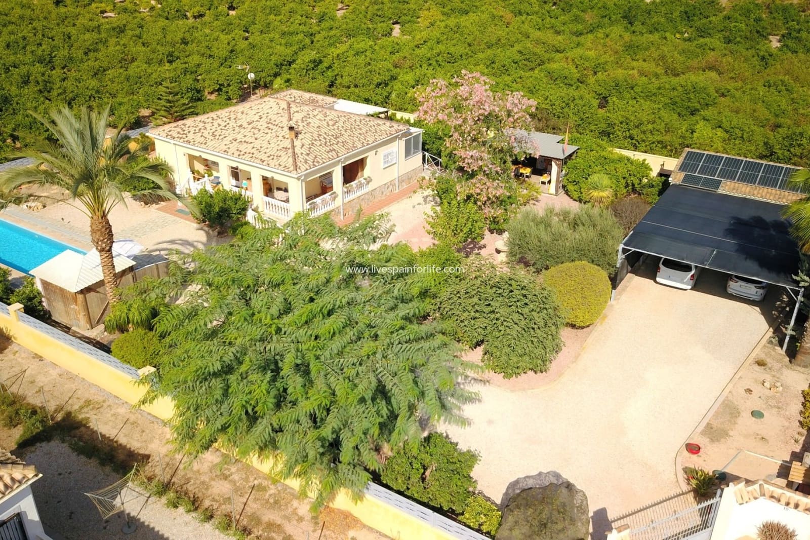 3 soveværelse Finca/Landehus til salg i La Campaneta med swimmingpool garage - € 375.000 (Ref: 9664257)