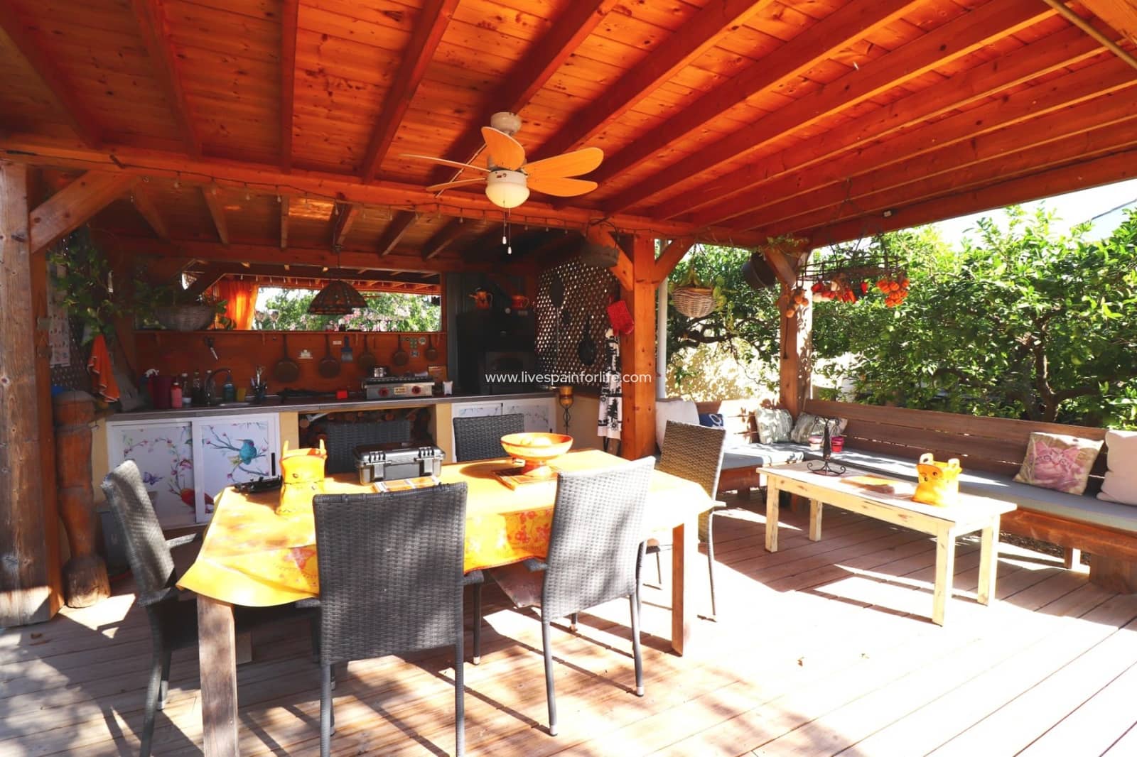 3 soveværelse Finca/Landehus til salg i La Campaneta med swimmingpool garage - € 375.000 (Ref: 9664257)