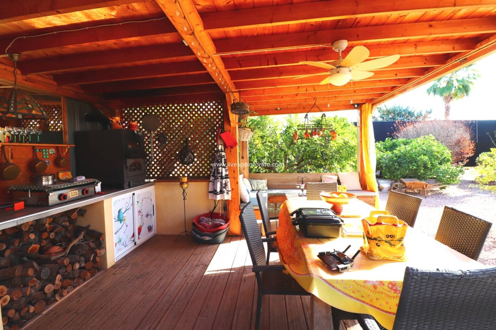 3 soveværelse Finca/Landehus til salg i La Campaneta med swimmingpool garage - € 375.000 (Ref: 9664257)