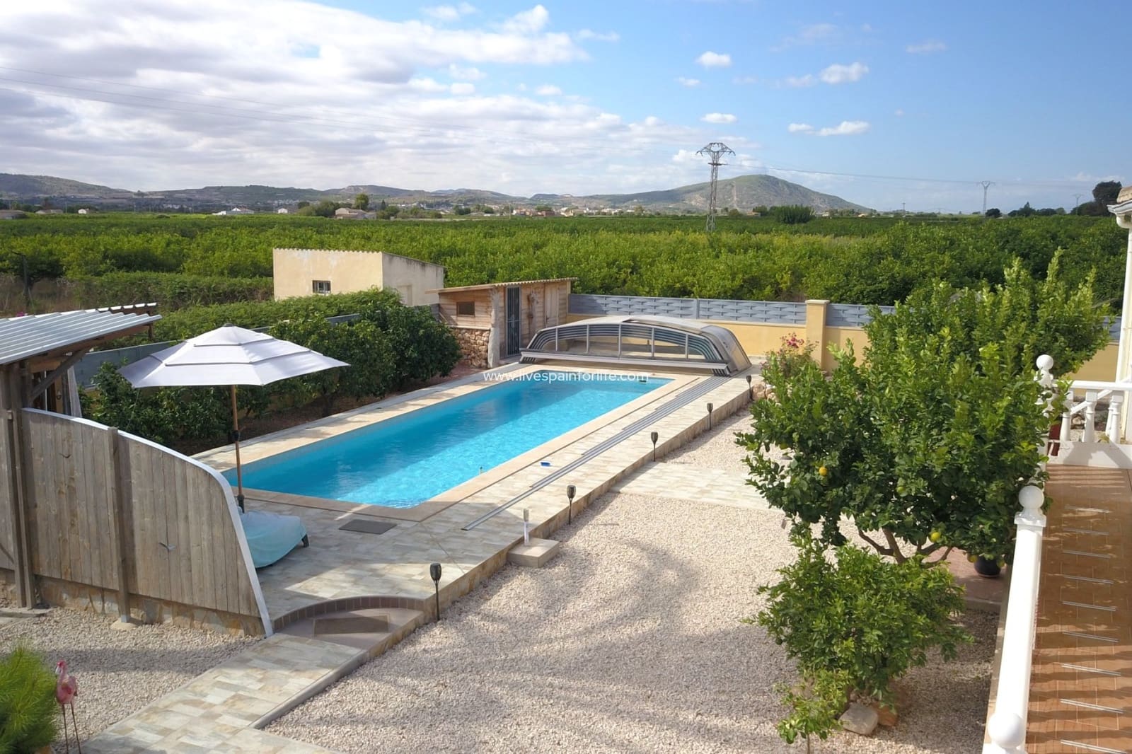 3 soveværelse Finca/Landehus til salg i La Campaneta med swimmingpool garage - € 375.000 (Ref: 9664257)