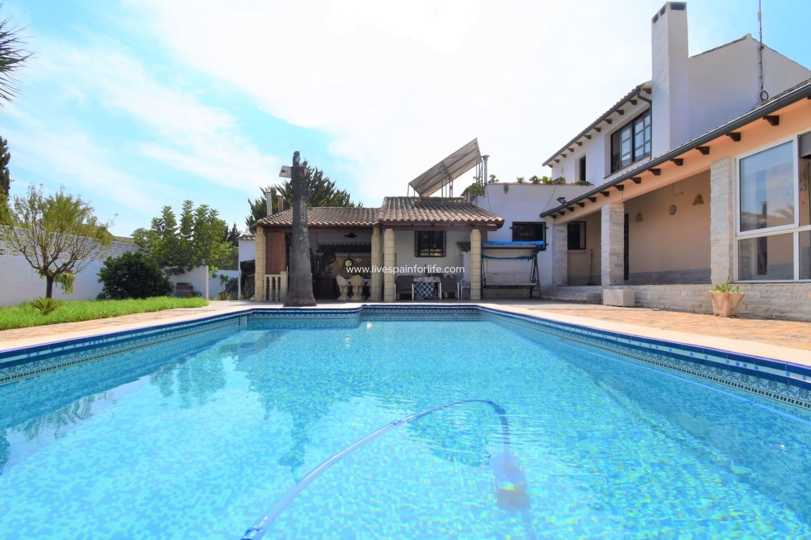 Chalet de 4 habitaciones en Orihuela Costa en venta con piscina garaje - 630.000 € (Ref: 9664259)
