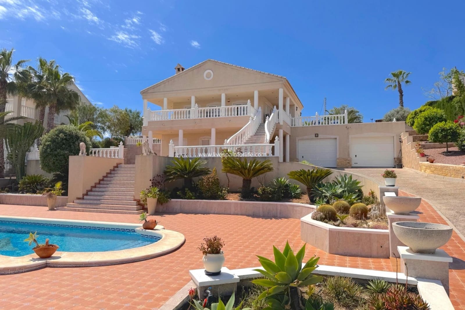 3 bedroom Villa for sale in Algorfa with pool garage - € 585,000 (Ref: 9664260)
