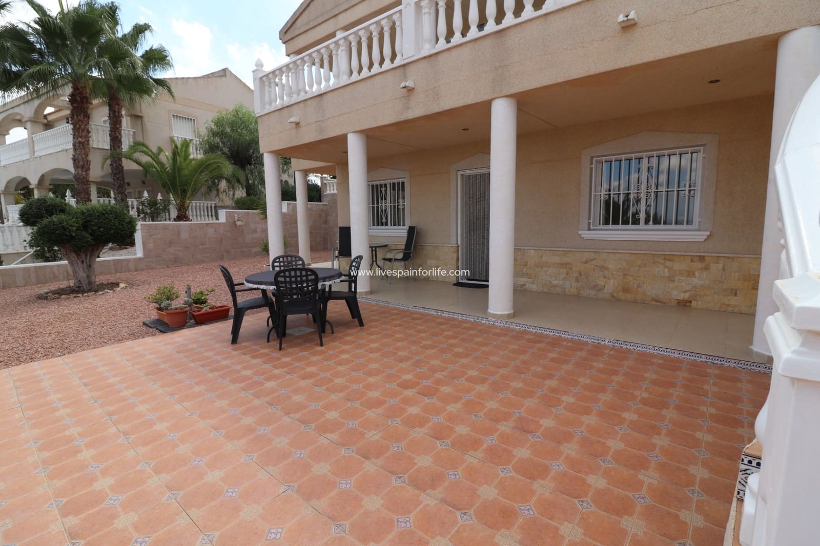 3 bedroom Villa for sale in Algorfa with pool garage - € 585,000 (Ref: 9664260)