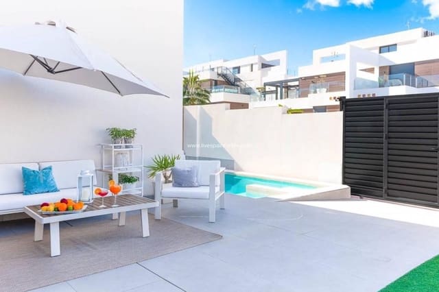 4 Zimmer Villa zu verkaufen in Benijófar mit Pool Garage - 480.000 € (Ref: 9664261)