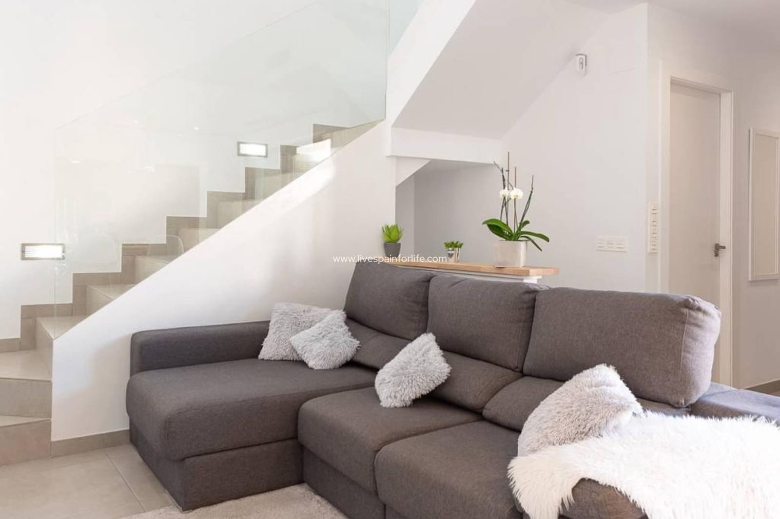 4 Zimmer Villa zu verkaufen in Benijofar mit Pool Garage - 480.000 € (Ref: 9664261)