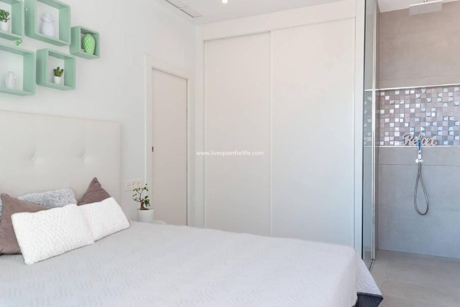 4 Zimmer Villa zu verkaufen in Benijofar mit Pool Garage - 480.000 € (Ref: 9664261)