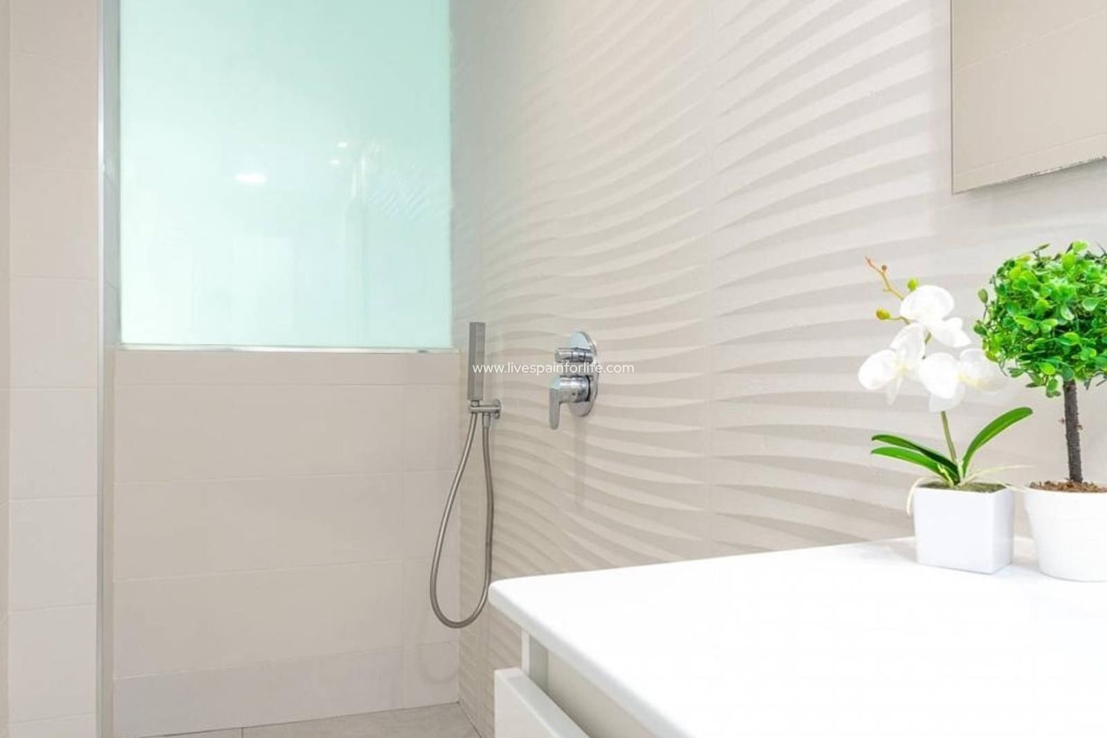 4 Zimmer Villa zu verkaufen in Benijofar mit Pool Garage - 480.000 € (Ref: 9664261)