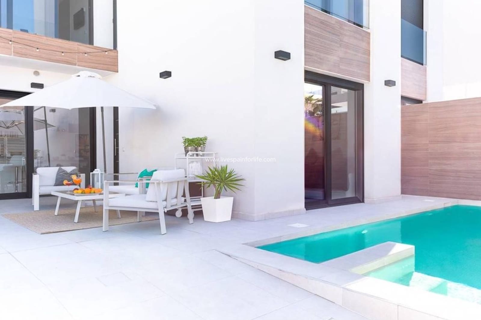 4 Zimmer Villa zu verkaufen in Benijofar mit Pool Garage - 480.000 € (Ref: 9664261)