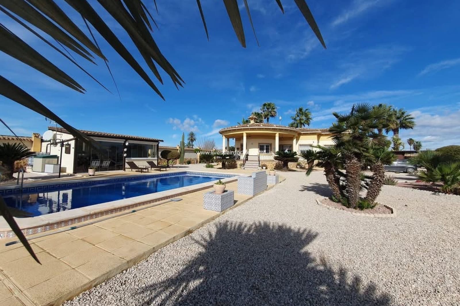 4 sovrum Finca/Hus på landet till salu i Alicante stad med pool garage - 369 000 € (Ref: 9665125)