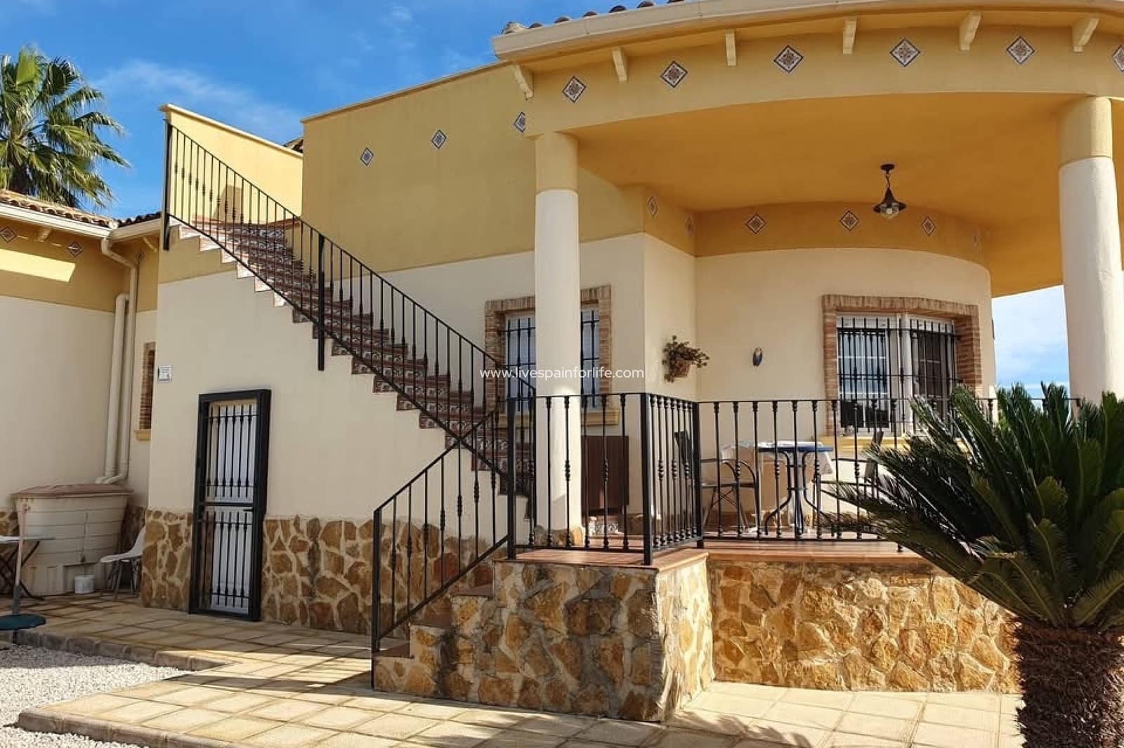 4 sovrum Finca/Hus på landet till salu i Alicante stad med pool garage - 369 000 € (Ref: 9665125)