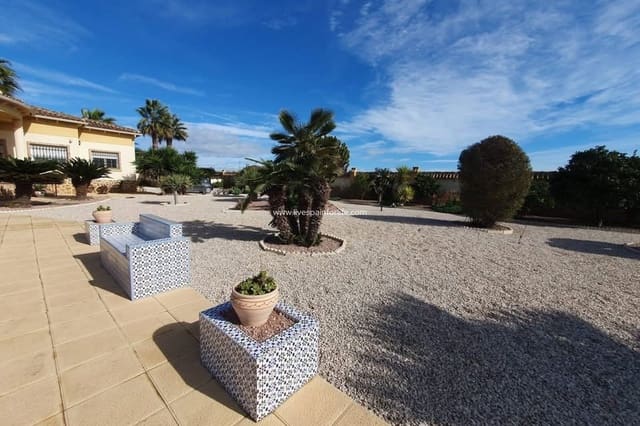 4 sovrum Finca/Hus på landet till salu i Alicante stad med pool garage - 369 000 € (Ref: 9665125)