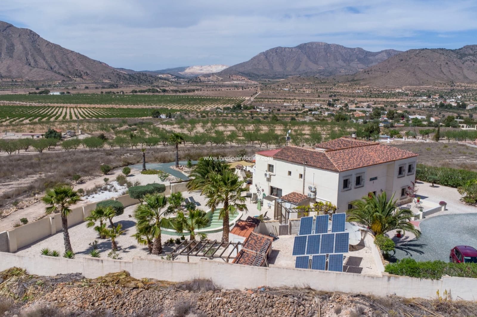 Finca/Casa Rural de 7 habitaciones en Barbarroja en venta con piscina - 534.995 € (Ref: 9665275)