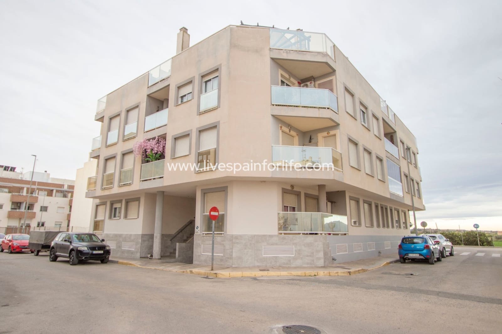 3 slaapkamer Appartement te koop in Formentera del Segura met zwembad - € 125.000 (Ref: 9665276)