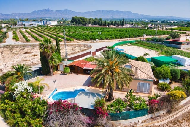 Finca/Casa Rural de 3 habitaciones en Albatera en venta con piscina - 299.995 € (Ref: 9665365)