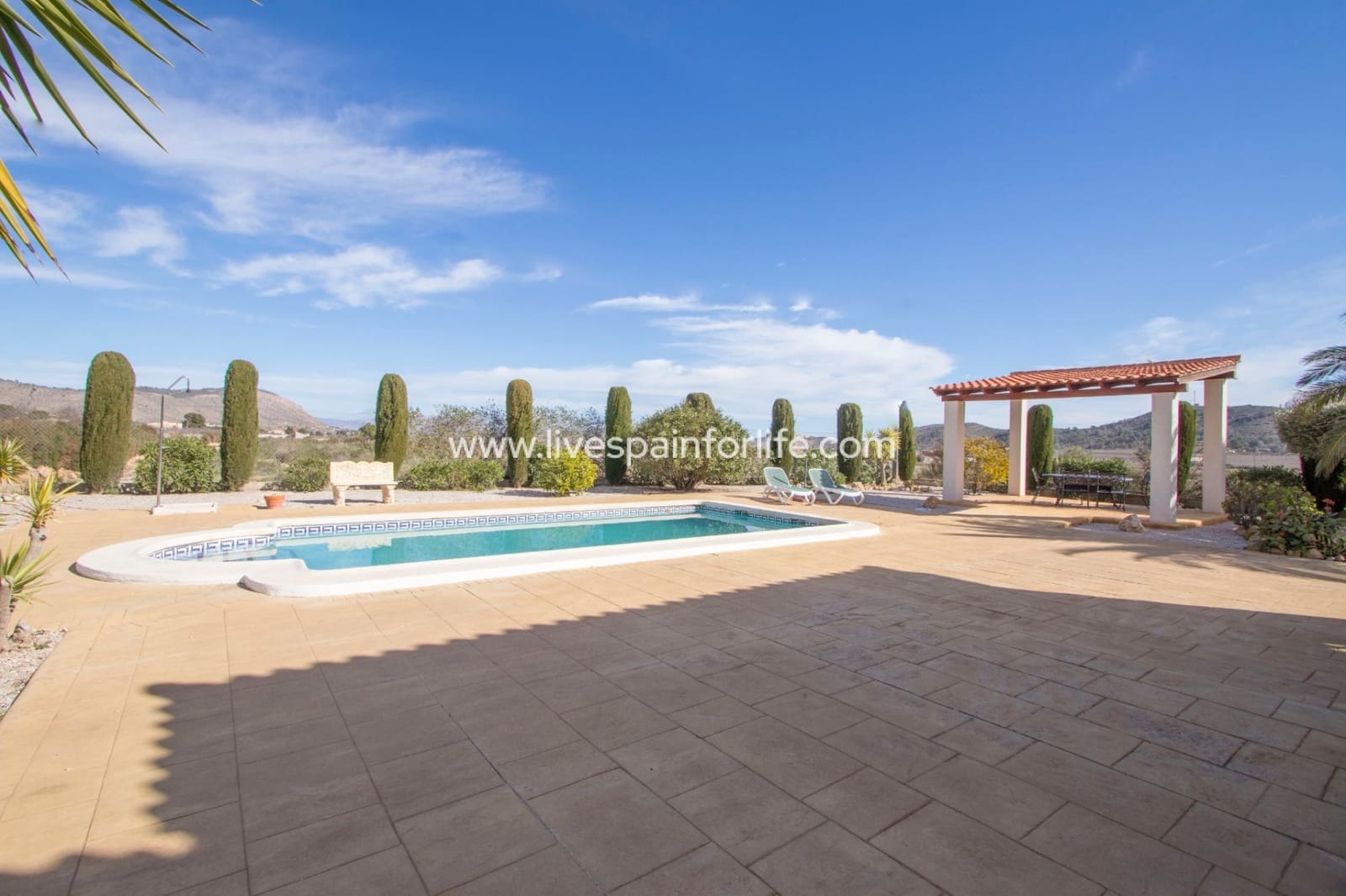 2 slaapkamer Finca/Landhuis te koop in La Canalosa met zwembad garage - € 339.995 (Ref: 9670991)