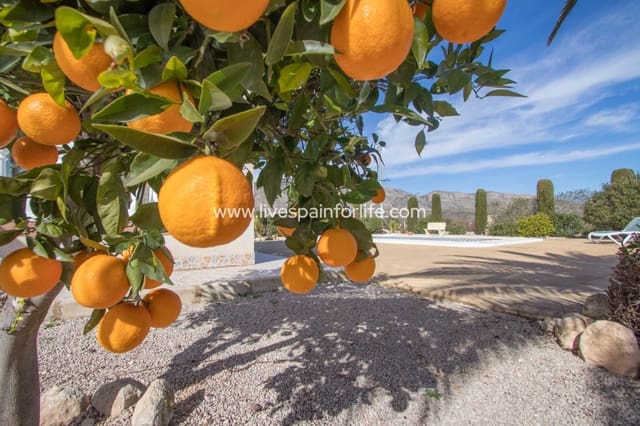 2 soveværelse Finca/Landehus til salg i Alicante by med swimmingpool garage - € 339.995 (Ref: 9670992)