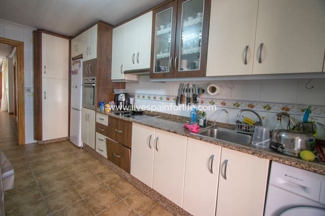 4 makuuhuone Huoneisto myytävänä paikassa Albatera - 124 999 € (Ref: 9672266)