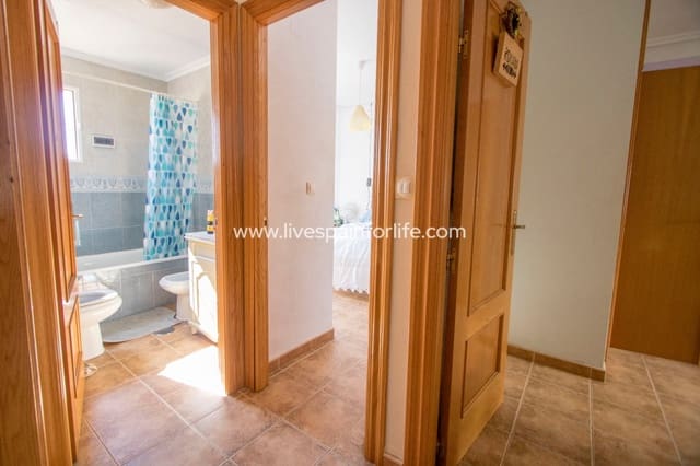 4 makuuhuone Huoneisto myytävänä paikassa Albatera - 124 999 € (Ref: 9672266)