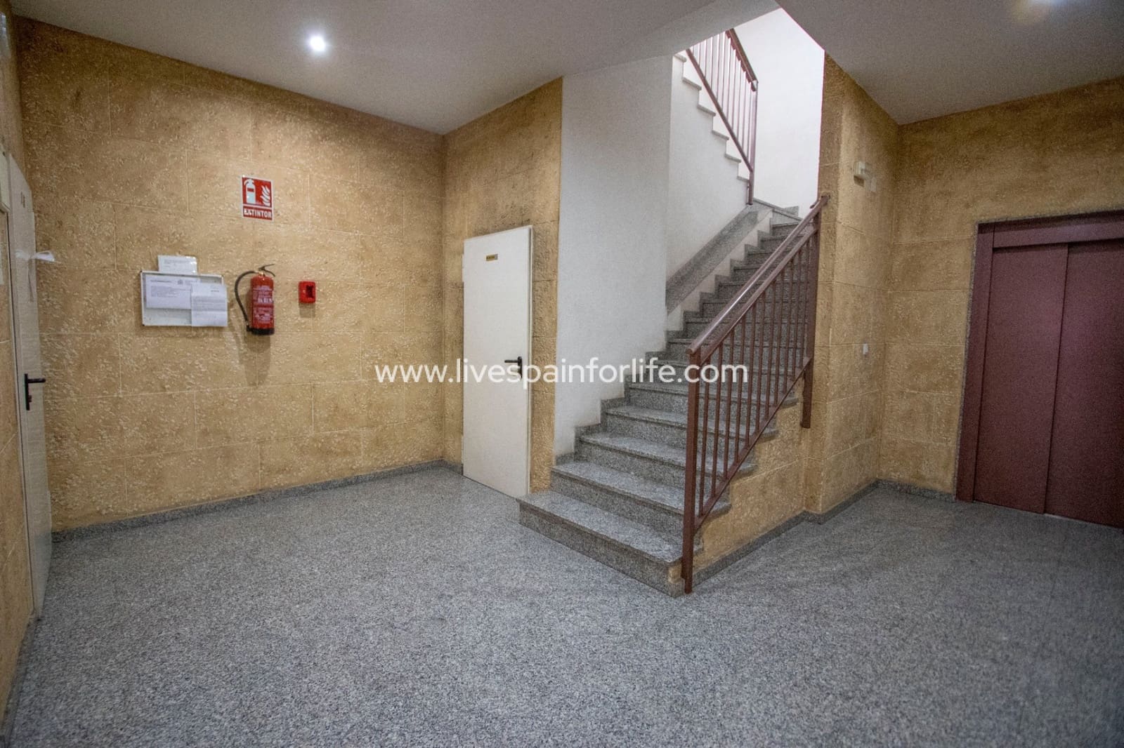 4 makuuhuone Huoneisto myytävänä paikassa Albatera - 124 999 € (Ref: 9672266)