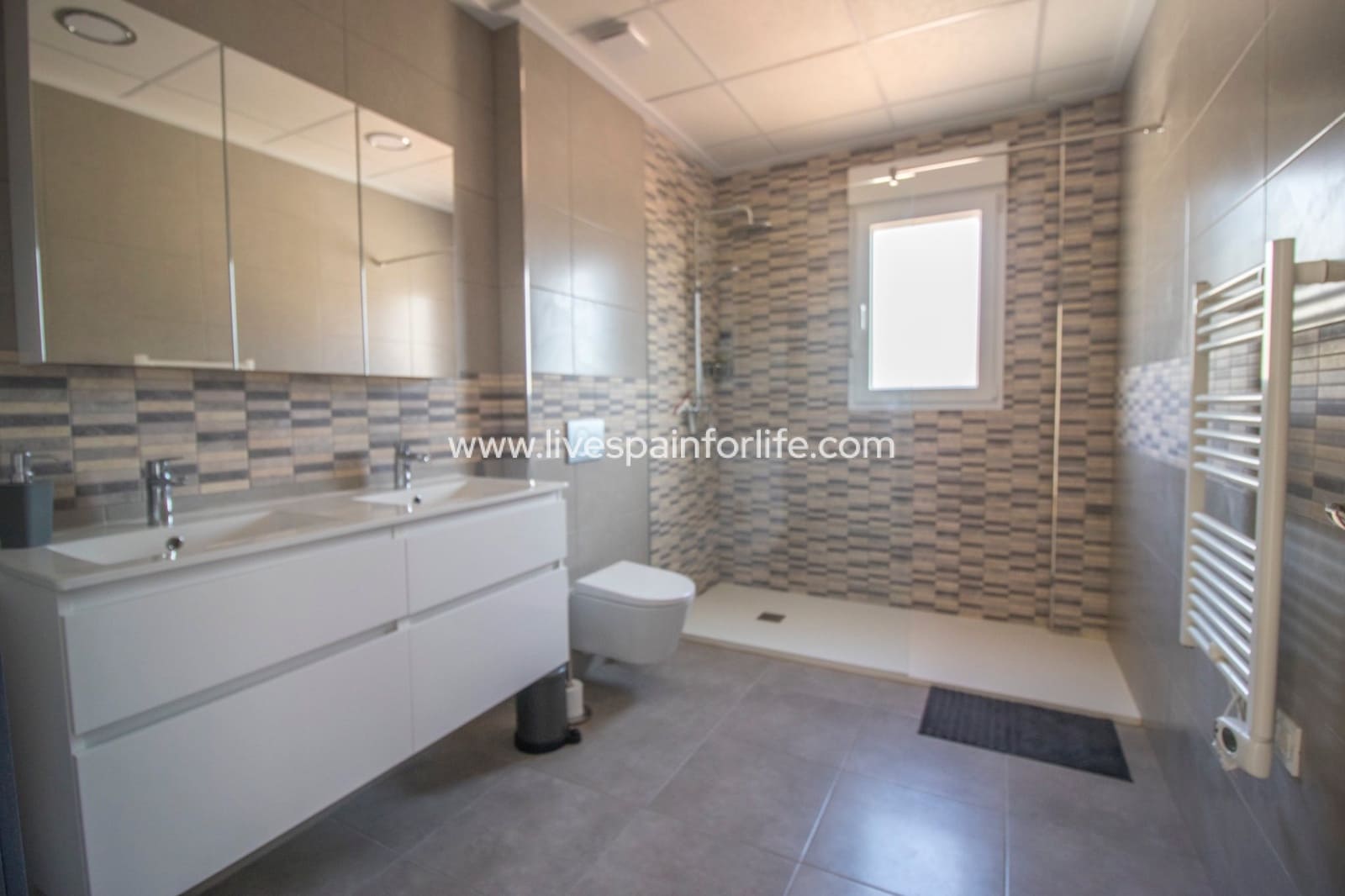 3 sovrum Finca/Hus på landet till salu i Pinoso med pool garage - 385 000 € (Ref: 9672269)