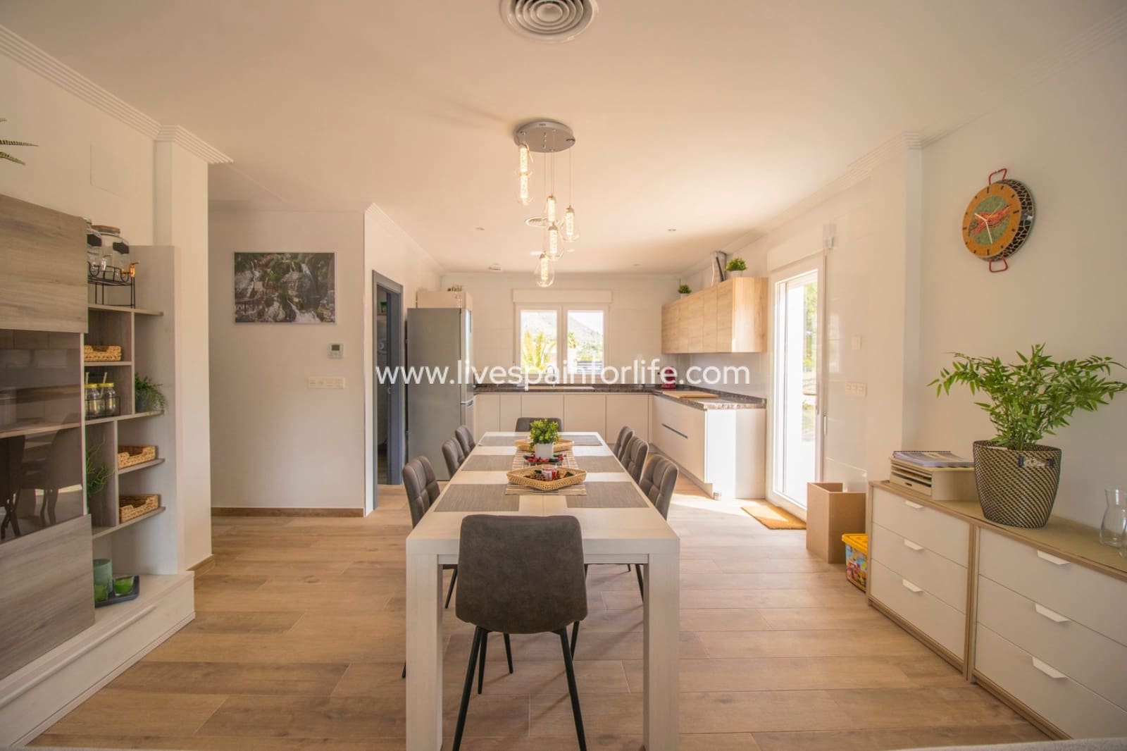 3 sovrum Finca/Hus på landet till salu i Pinoso med pool garage - 385 000 € (Ref: 9672269)